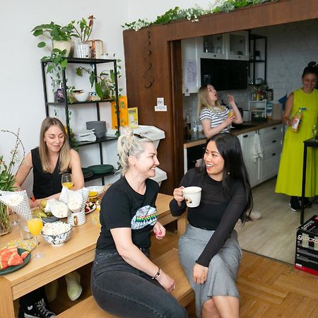Women'S Only Hostel - Female Only 프라하 외부 사진