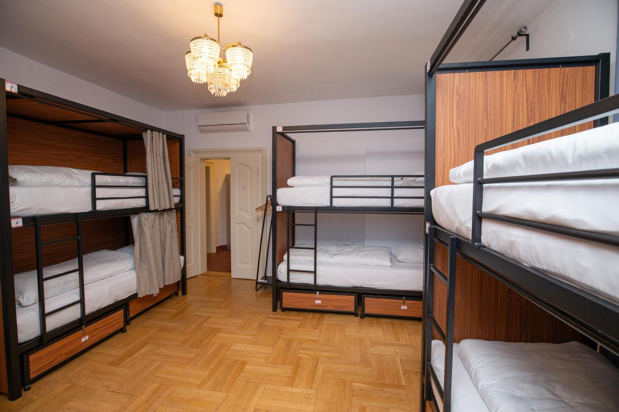 Women'S Only Hostel - Female Only 프라하 외부 사진